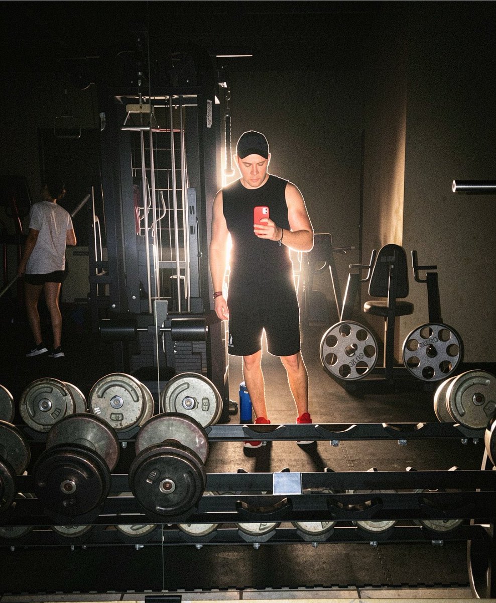 jc__balcazar's tweet photo. #Gym https://t.co/FgK5Jtk94K