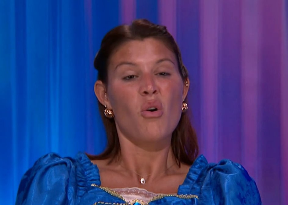 rbbq's tweet photo. *victim noises* #BB28 https://t.co/cwaQw8KevY