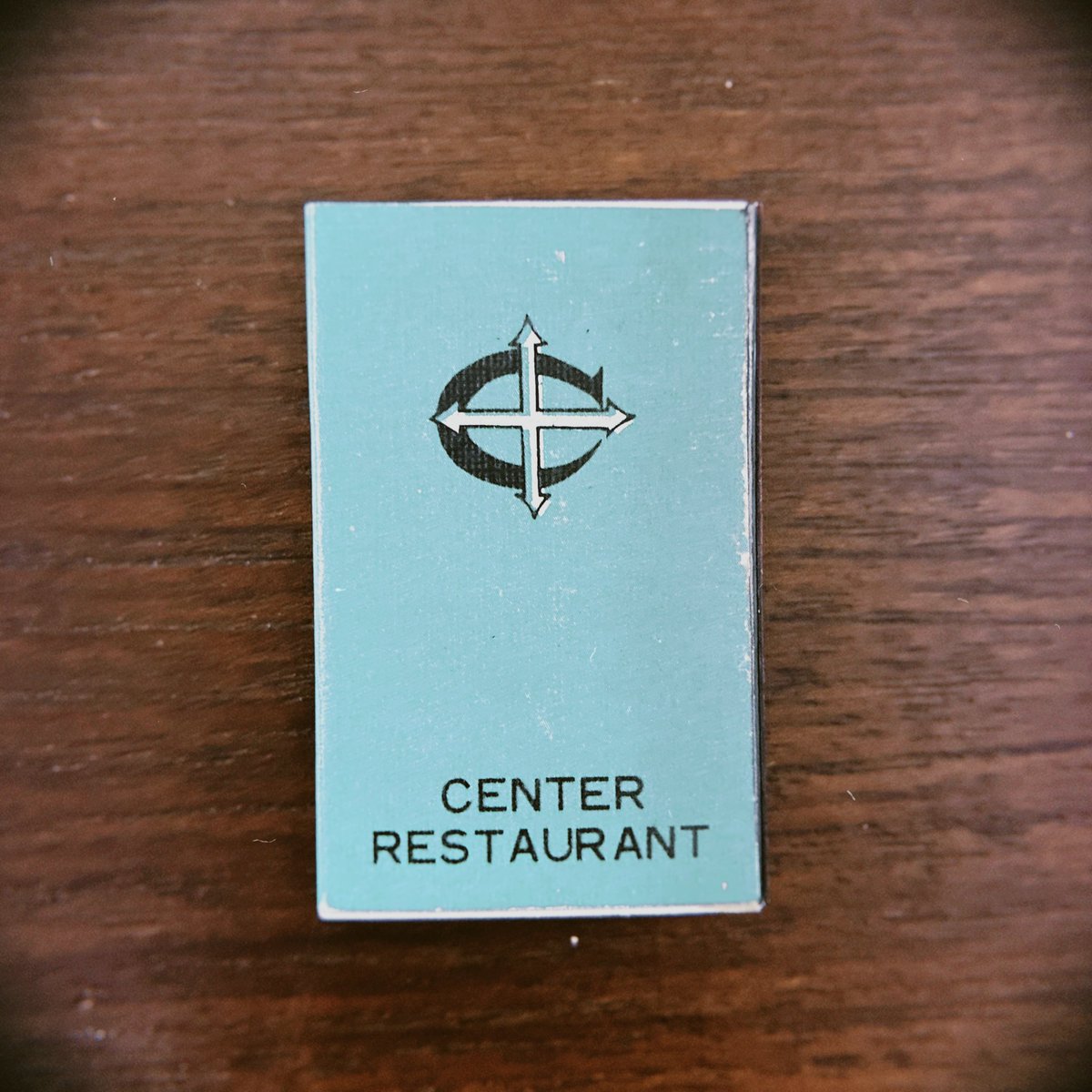 saoriworks2012's tweet photo. 長崎を語る #木曜日のマッチ箱
今回は「CENTER RESTAURANT」です。
「ナガサキ 浦上天主堂下」と書かれています。
おそらくカトリックセンターの
レストランのマッチと思われます。
長崎カトリックセンターは2020年まではユースホステルを併設していました。
#X版サオリズム
#センターレストラン https://t.co/qLL9FT00fz
