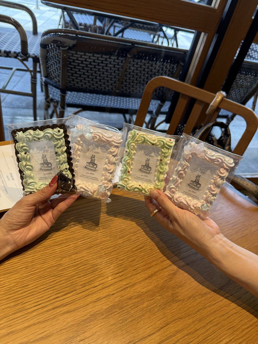 misuzu_wt's tweet photo. 神戸のマルイにMUZEと買い物して来たよー😁💓可愛いトレカケース買えた🥺
また遊ぼー🫶入る予定やったお店間違えて気が付かないのワロタね笑 https://t.co/m8521L2ZpB