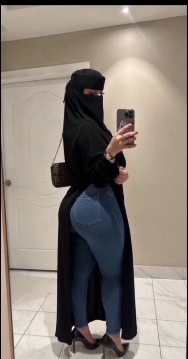 FhalkmD's tweet photo. رجال وولد قبايل والكل يحترمك 
بالأخير تدخل تويتر ترسل بالخاص صور امك عشان اجلخ  عليها ياشنب 🤣🤣 https://t.co/mqbpSNmnEY