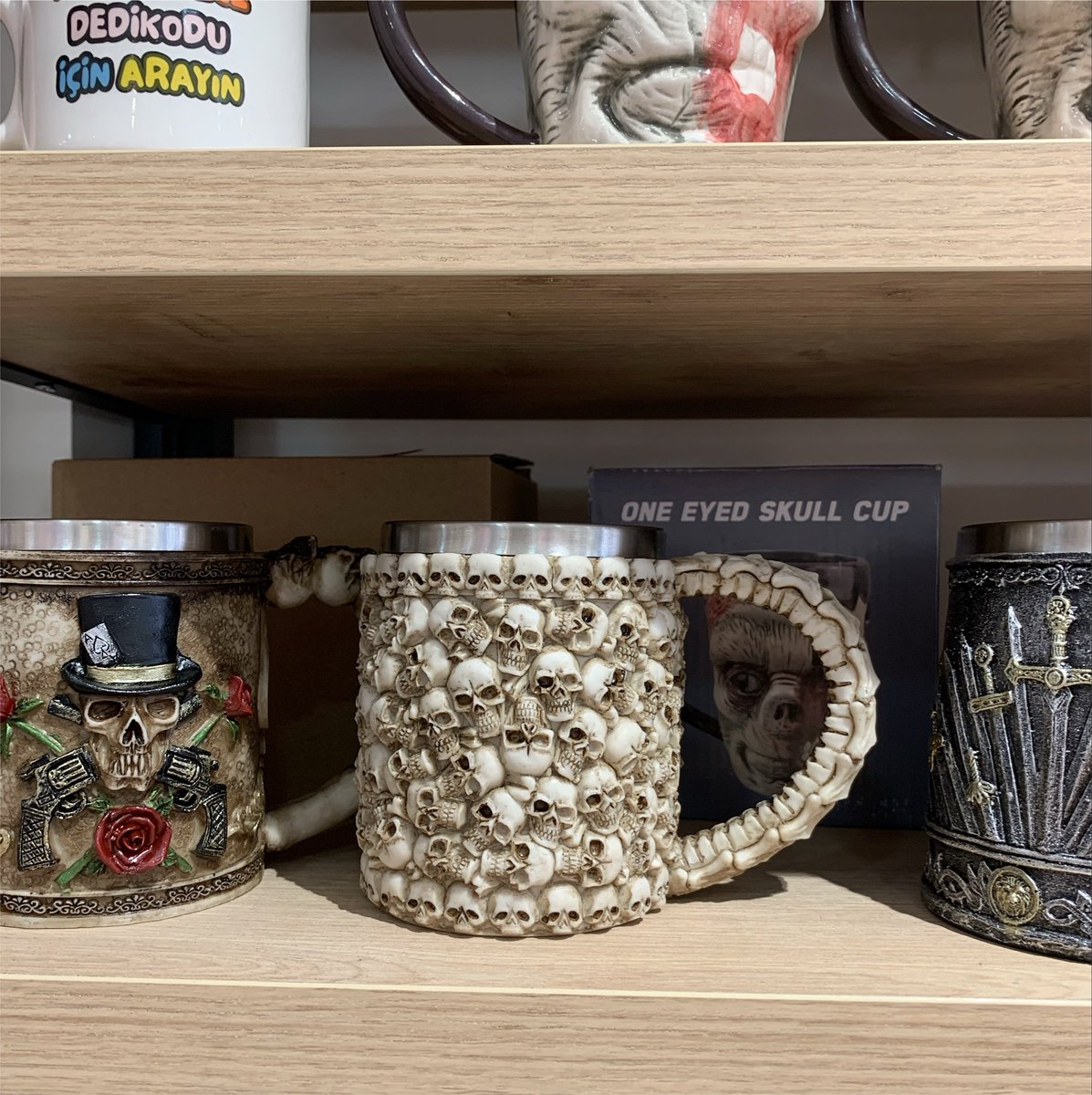 lostselkie's tweet photo. my dream mug why didn’t i get it </3 https://t.co/pV5FfegjsE