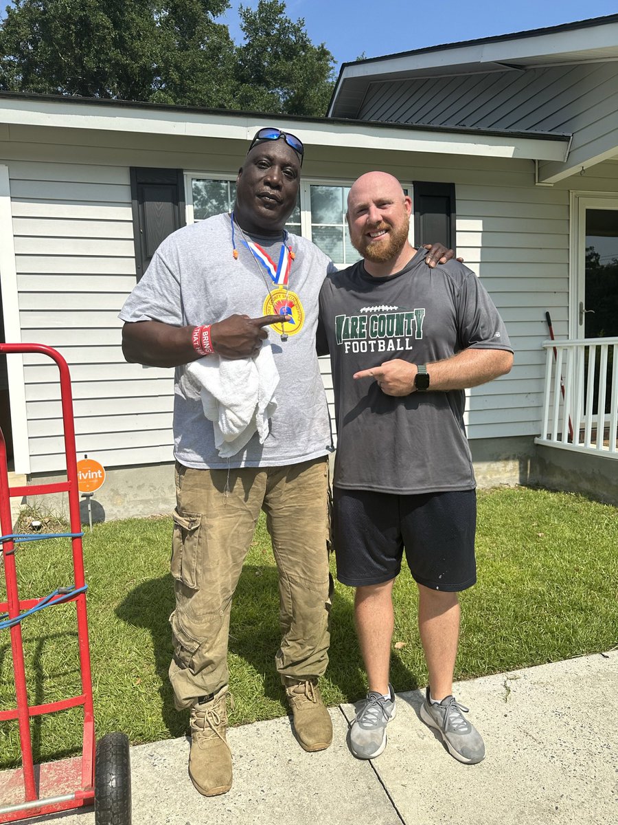 _coachevans's tweet photo. Huge congratulations to @m14free for his Hall of Fame honors from @GACACoaches 

I’ll never repay what he’s given me and my family through the great game of football. #2ndPlace https://t.co/82MhA4xPlz