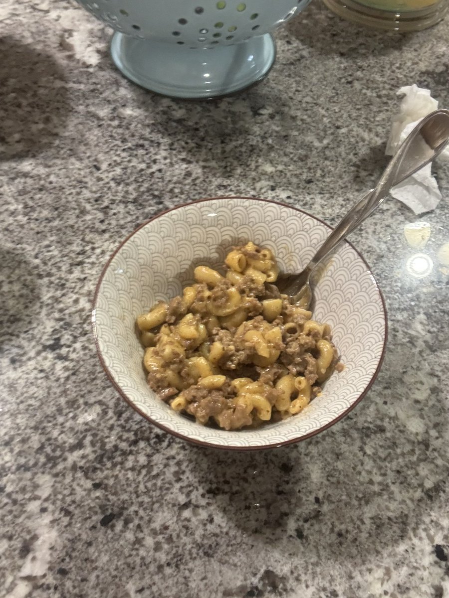 _HankStark's tweet photo. Hamburger helper for dinner from scratch tonight! https://t.co/gmSnO6Ag6d