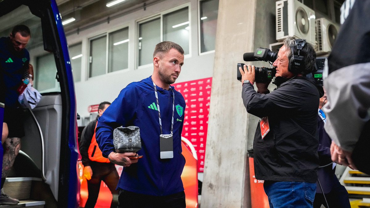 SoundersFC's tweet photo. On location 👊 https://t.co/soxyc7Ar4Z
