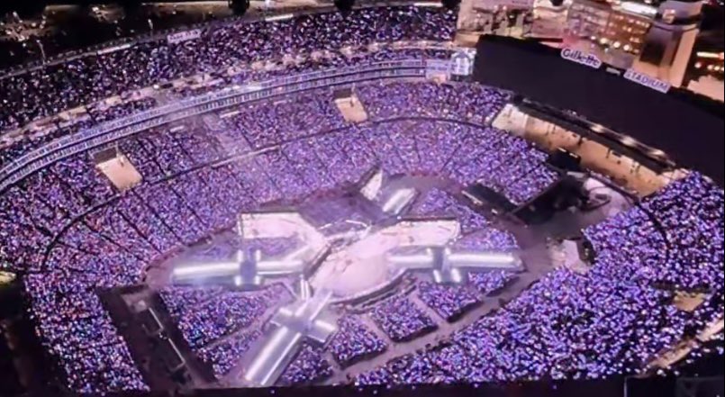 btschartsxdaily's tweet photo. THE STADIUM ALWAYS SOLD OUT 🔥

#BTS_WORLDTOUR_ARIRANG
#BTS_WORLDTOUR_ARIRANG_FOXBOROUGH https://t.co/VbOJgyZIyf