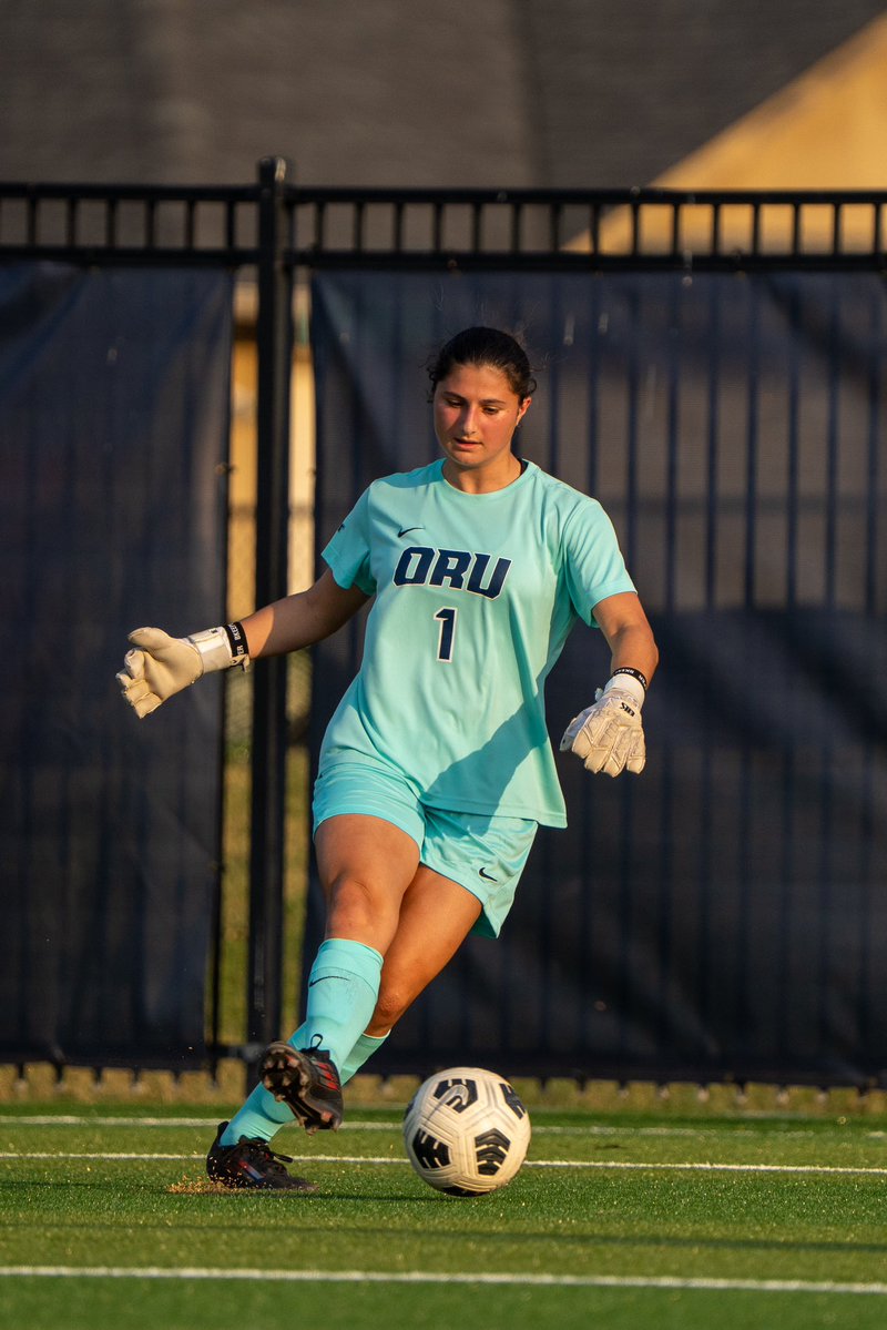 ORUWSoccer's tweet photo. In battle⚔️

#ORUWSOC | #GoldenStandard https://t.co/uZtDWW39Jr