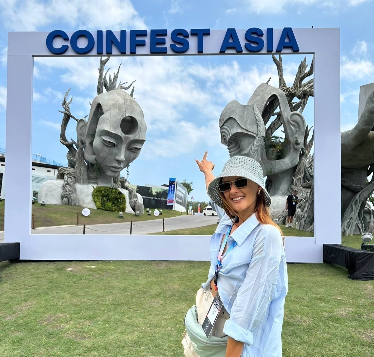 KatrinaProducer's tweet photo. One of my favorite events of the year, @CoinfestAsia. We all get an excuse to go to Bali, surf, have fun, enjoy the incredible sunsets, while somehow calling it a business trip. https://t.co/akyWaxbOOH