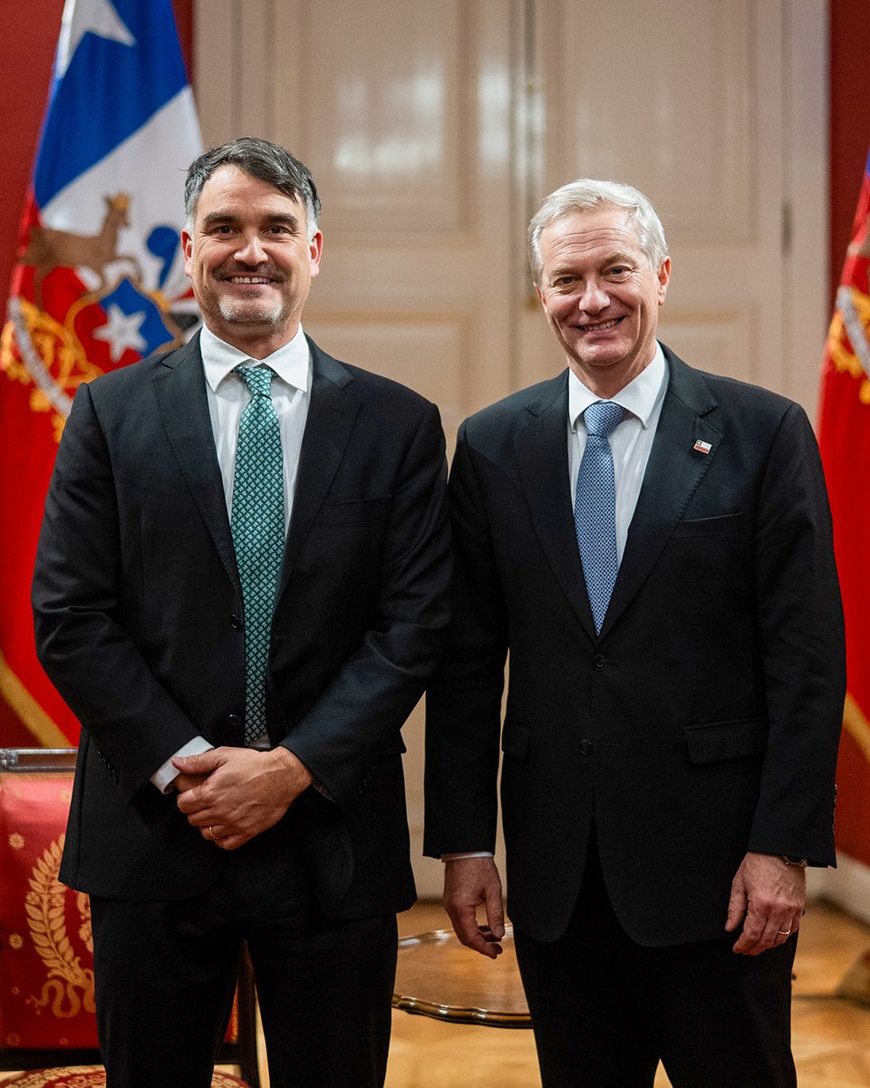 javiermacaya's tweet photo. Todo nuestro apoyo a la agenda de seguridad del Presidente Kast.

Chile necesita unidad, decisión y cero obstruccionismo frente al crimen organizado. En esto no puede haber cálculos políticos 🇨🇱 https://t.co/UzVZca8Dxb