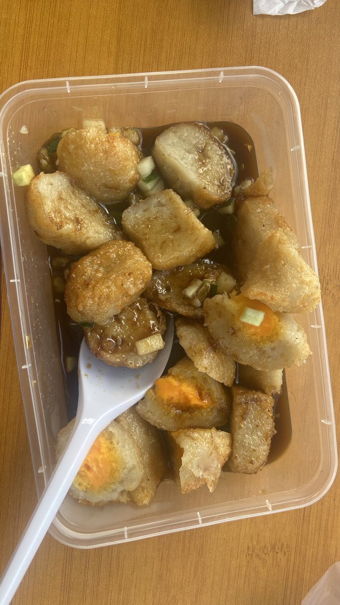 imevkxi's tweet photo. sarapan mpek-mpek https://t.co/4qltSNewV6