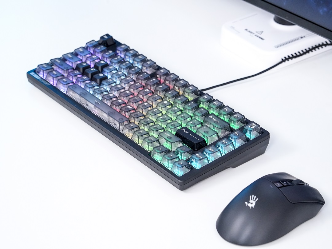Bloodygaming's tweet photo. R73 keeps the click clean from different finger positions so your timing does not collapse when the fight gets ugly. https://t.co/JLzBt0b5rN