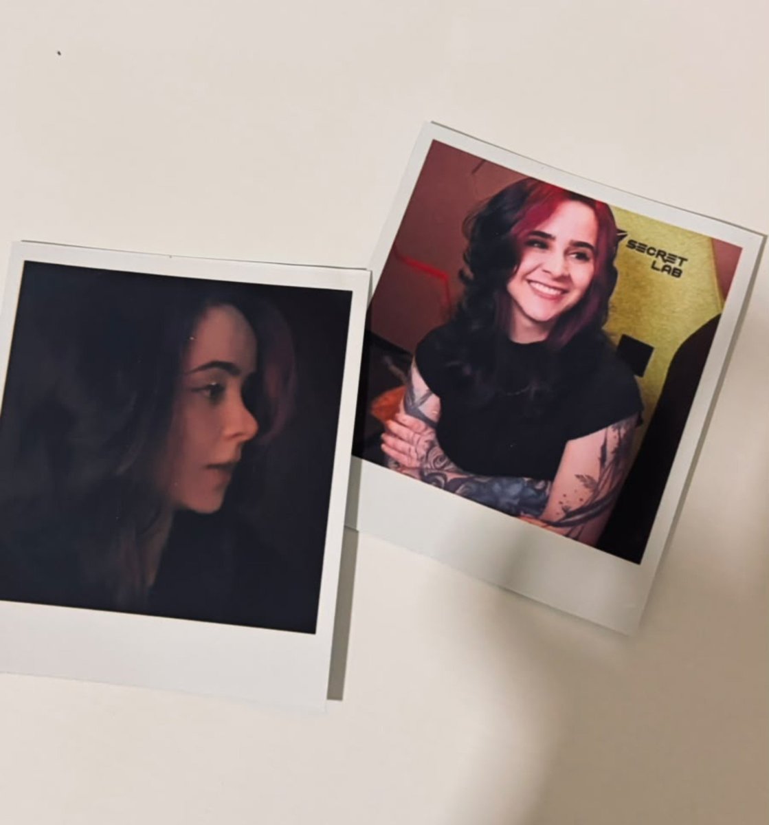 sntsszw's tweet photo. Eu to apaixonada nessas polaroids da muk meudeus, muito lindas af https://t.co/hwghFA9qgn