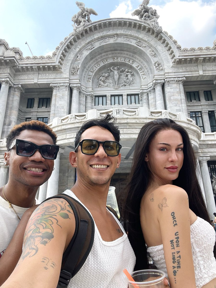 Evablunt420's tweet photo. Paseando a las amigas 💚
@XunamiMuse 
@soymarianastars https://t.co/ElZzyOPlqu