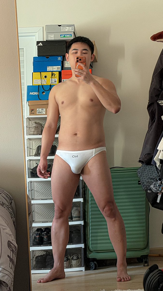 Guythitiphat's tweet photo. Low Waist Underwear 4 Colors 
🖤 Black
🧡 Orange
💚 Green
🤍 White

from @CTRL_BKK https://t.co/bSdWAjTCvi
