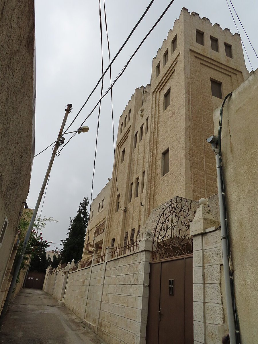 weamnamou's tweet photo. Chaldean Street is a small side street just off Nablus Road, steps from Jerusalem's Old City walls — a name most people walk right past.

It's home to the Chaldean Patriarchal Vicariate and, just down the way, the Syriac Catholic Church of St. Thomas — two small anchors of Eastern Catholic presence in the Holy Land.

Had I known about this street when I was in Jerusalem, I would've loved to visit. Then again, maybe I did walk it without ever knowing what I was passing.

#Chaldeanstoryteller #MiddleEastern