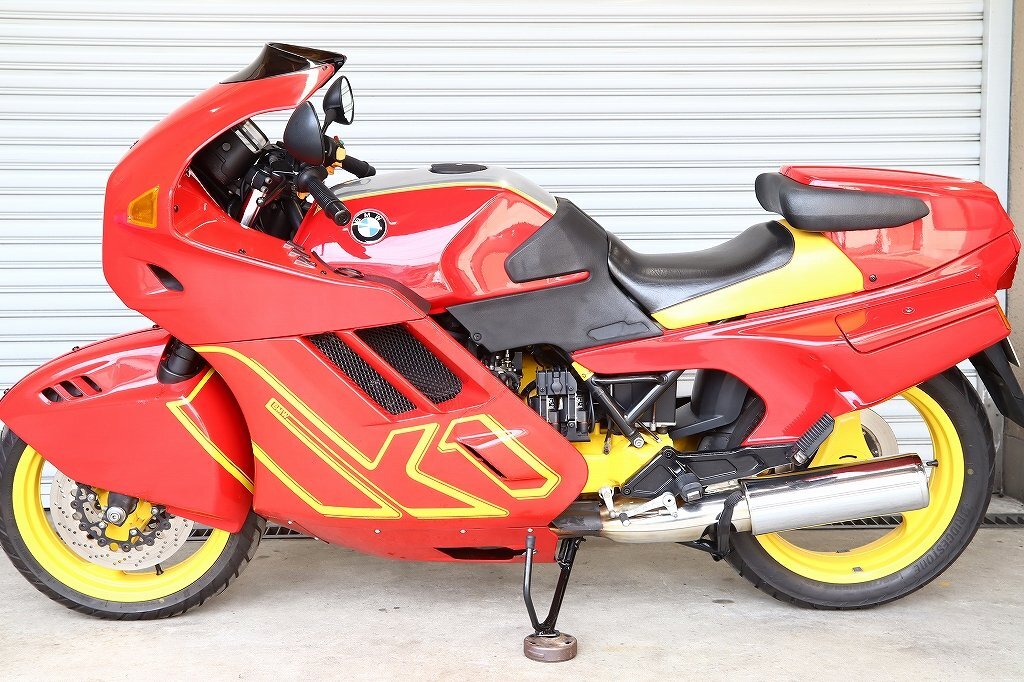 gjctrading1's tweet photo. UP FOR AUCTION IN JAPAN
BMW K1
26,700 km 
Auction from ¥646,800. Instant decision ¥647,900. Plus fees and shipping.
Our team at GJC Trading can bid on, purchase, and export this bike to nearly any country worldwide. We handle everything—from packing and transport to international shipping.
If you're interested, just send a message on messenger to us, or to +81 80-5590-2471 on WhatsApp. We don't reply to comments on the ad. Once the bike goes live at auction, we'll take care of securing it for you.
We do container loads for bigger buyers.