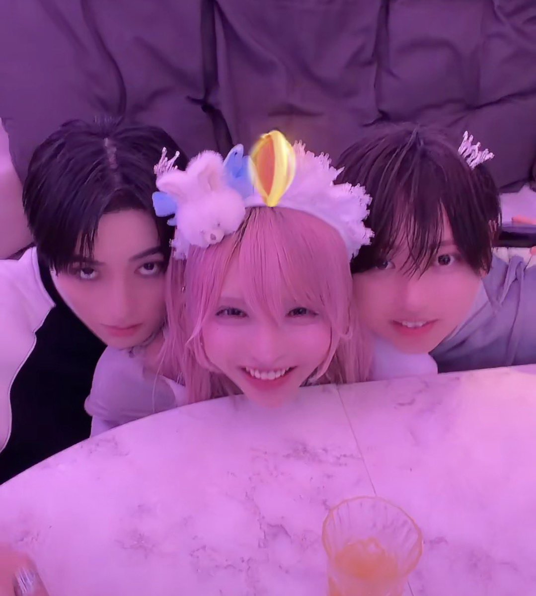 e6uax's tweet photo. 라부싯쿠 초딩담당 아기들.. https://t.co/tot0FsvI9v