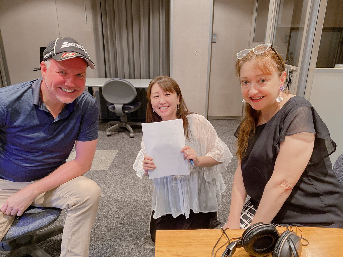 studiospeak's tweet photo. 英語リスニングテストの録音です。
英語と日本語は別録りします。
その後、英語と日本語を原稿通りに編集で並べ変えます。いつもはネイティブと日本語ナレーターさんは入れ替わりで会う機会はないのですが、今日はたまたま遭遇。
英語録音はスタジオスピークにお任せください
https://t.co/rzWyvpz4dI https://t.co/kVagIWsLuk