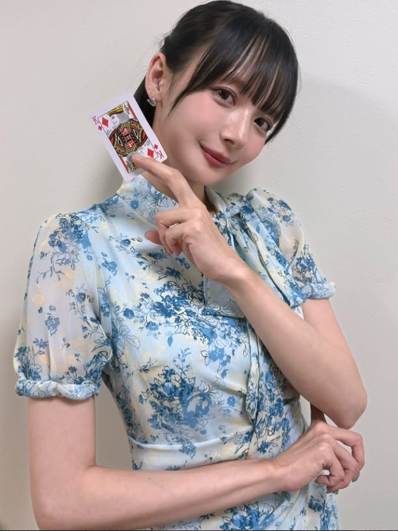 yosh1110_hands's tweet photo. 岡田紗佳さん（170cm）、腕の筋や血管、そして手の大きさを含めて最高なんですよね。
https://t.co/RM9U81lrvZ https://t.co/2PgsPSPrZW
