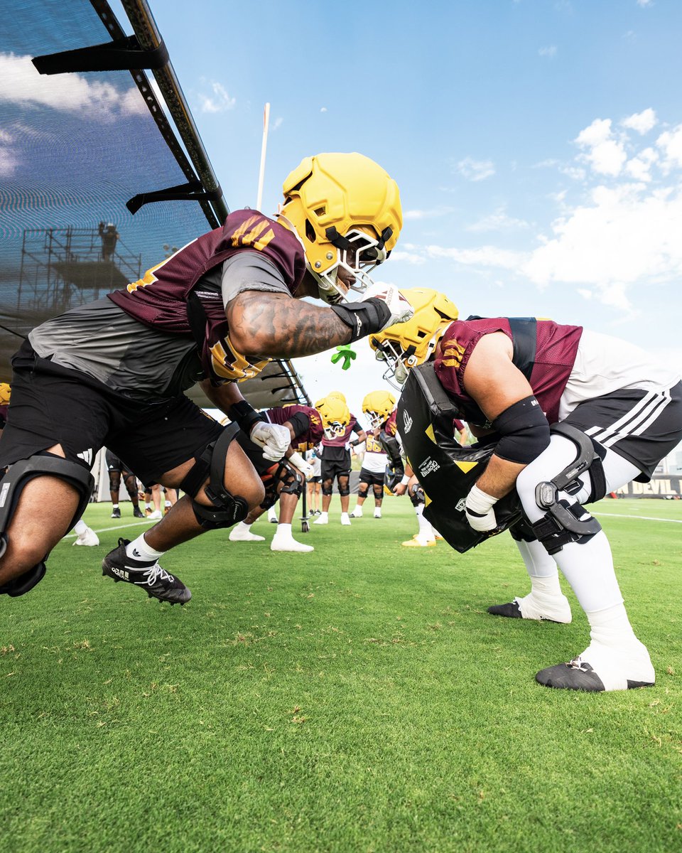 ASUFootball's tweet photo. Football is 🔙 https://t.co/U0fW1lhszE