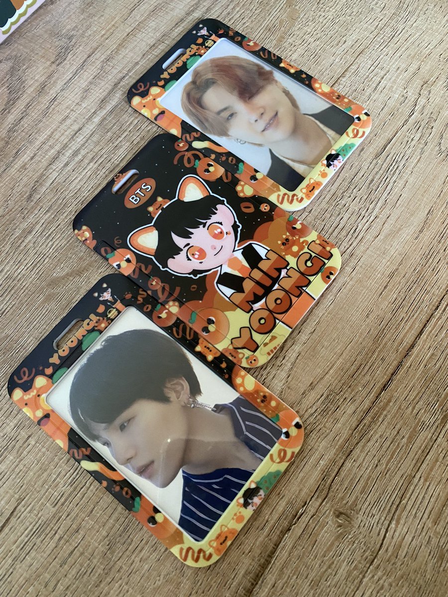 bxxmkii's tweet photo. 🪴🪴pls rt
🌟card holder ยุนกิ
❣️ชิ้นละ 49.- (3 ชิ้น ส่งฟรี💐)
📮40.-

🍃เราออกแบบเอง มีของพร้อมส่ง
ขออนุญาตติดแท็ก #ตลาดนัดบังทัน #ตลาดนัดเฟรมการ์ด #การ์ดชูก้า https://t.co/3QQa49K2OV