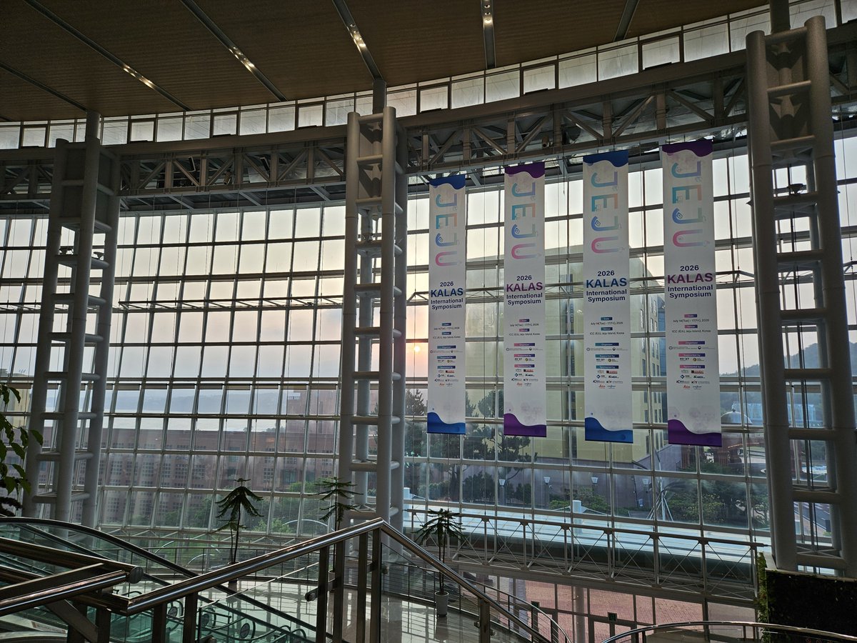 YoshimiLab_KU's tweet photo. 7月、韓国実験動物学会(2026 KALAS International Symposium)に参加、講演しました。ラットリソース、代替法、AIの最新トピックもあり、非常に活気ある学会でした。 https://t.co/bVIGgbgxlo