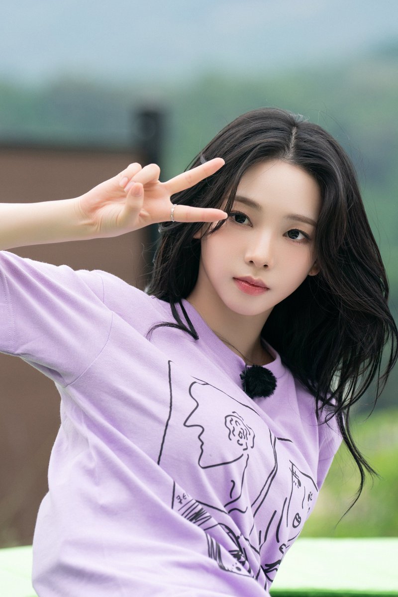 aespa_official's tweet photo. <aesParty> 15회 촬영 현장 스틸 공개!

넷이 모이면 그냥 #에스파랜드 개장임🎡
이번주 에스파티는 금요일 밤 6시에 만나요

🔜 2026.08.07 (Fri) 6:00 PM (KST)
🔗 https://t.co/p4NmYH1ySc

#aespa #æspa #에스파
#aesParty #에스파티 https://t.co/b36BaIse3d