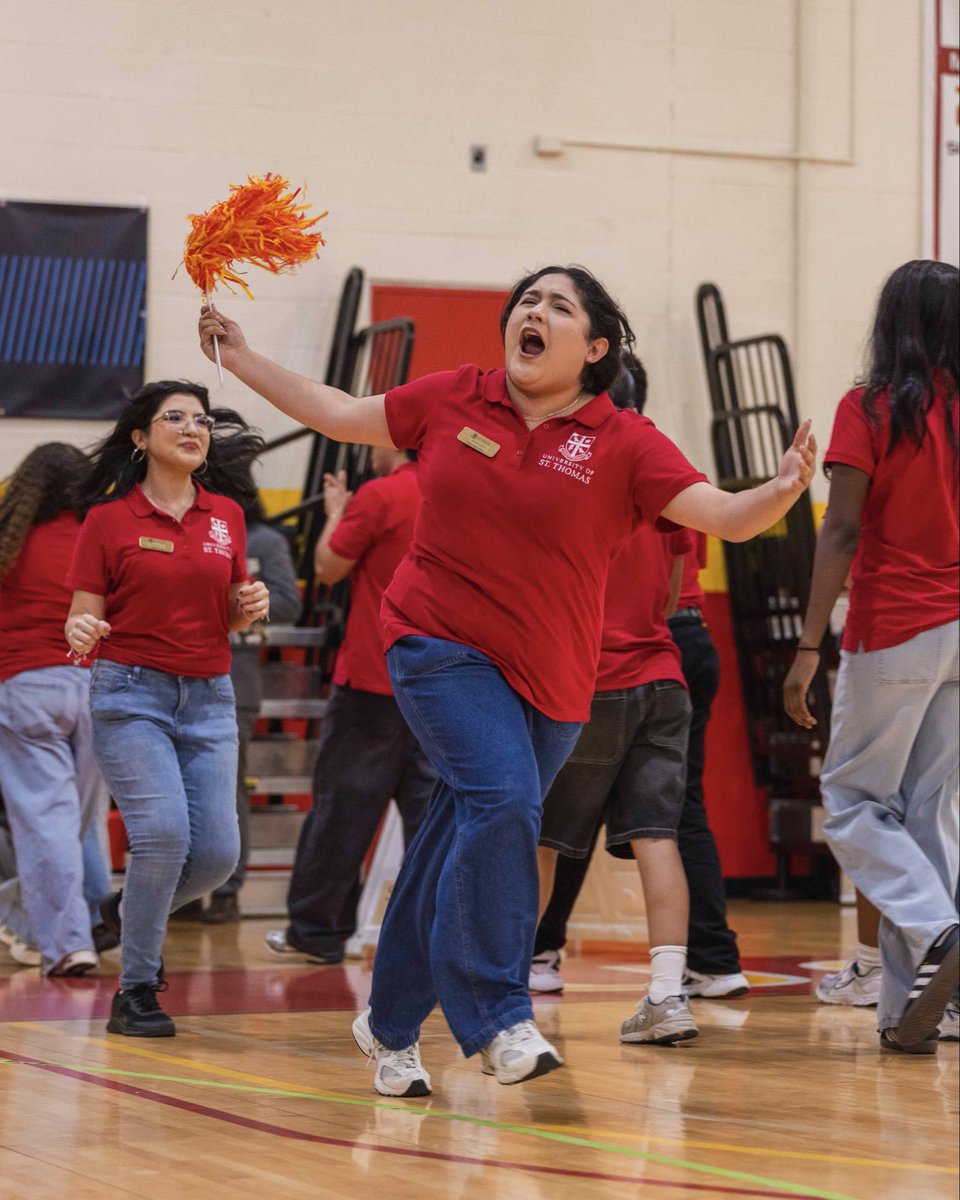 stthomashouston's tweet photo. Today, we celebrated new Celts as we hosted our second Freshman Orientation of the summer. With informative talks, a carnival and resource fair, and an abundance of school spirit, we welcomed these new students into the University of St. Thomas family. #usthouston #freshman https://t.co/bh3W7WOqTj