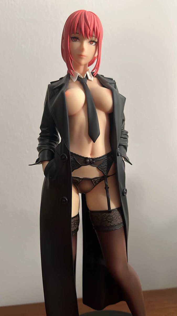 Smuttica's tweet photo. New account to post my NSFW figure collection! Here is a sneak peek! #onepiece #chainsawman #makima #dodomo #boahancock https://t.co/zoR92gIAW9