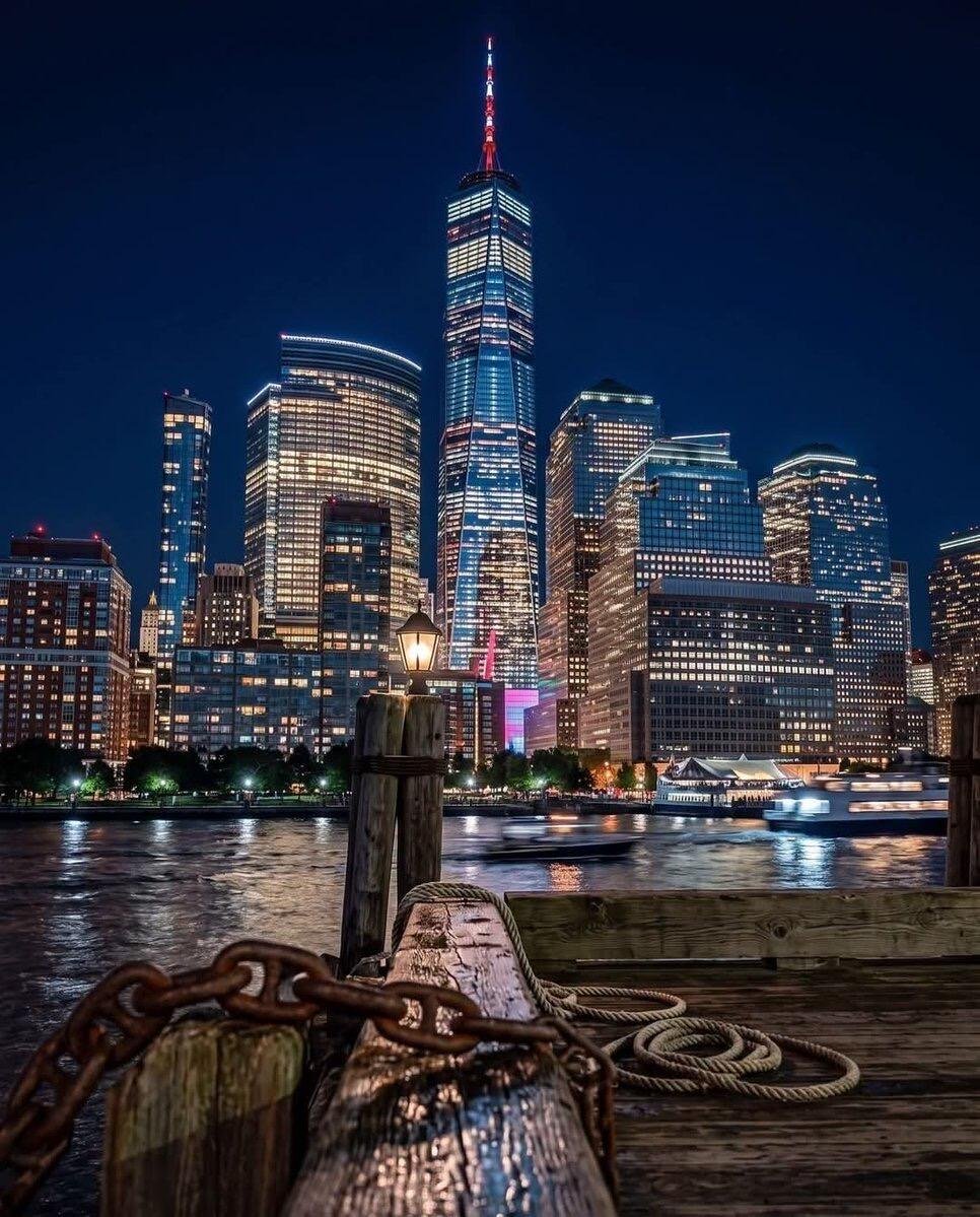 VerdantSoli's tweet photo. NYC is even more vibrant at night. https://t.co/TDJNL7nv6B