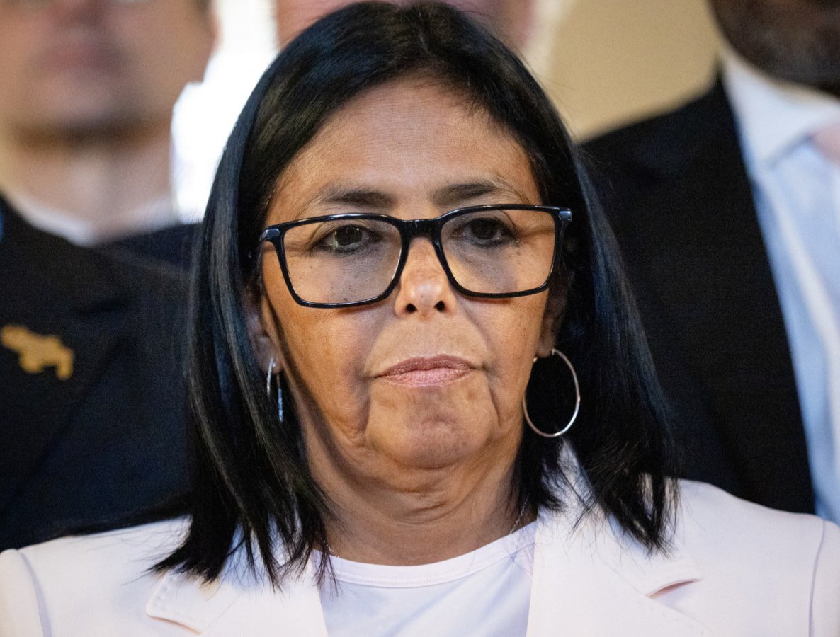 RAMOSJazzside's tweet photo. Si los gobernadores te quitan la luz, hagan fogatas, uds saben dónde está la leña, échenle candela a los gobernadores y alcades. YA BASTA https://t.co/dOVpthbrq7