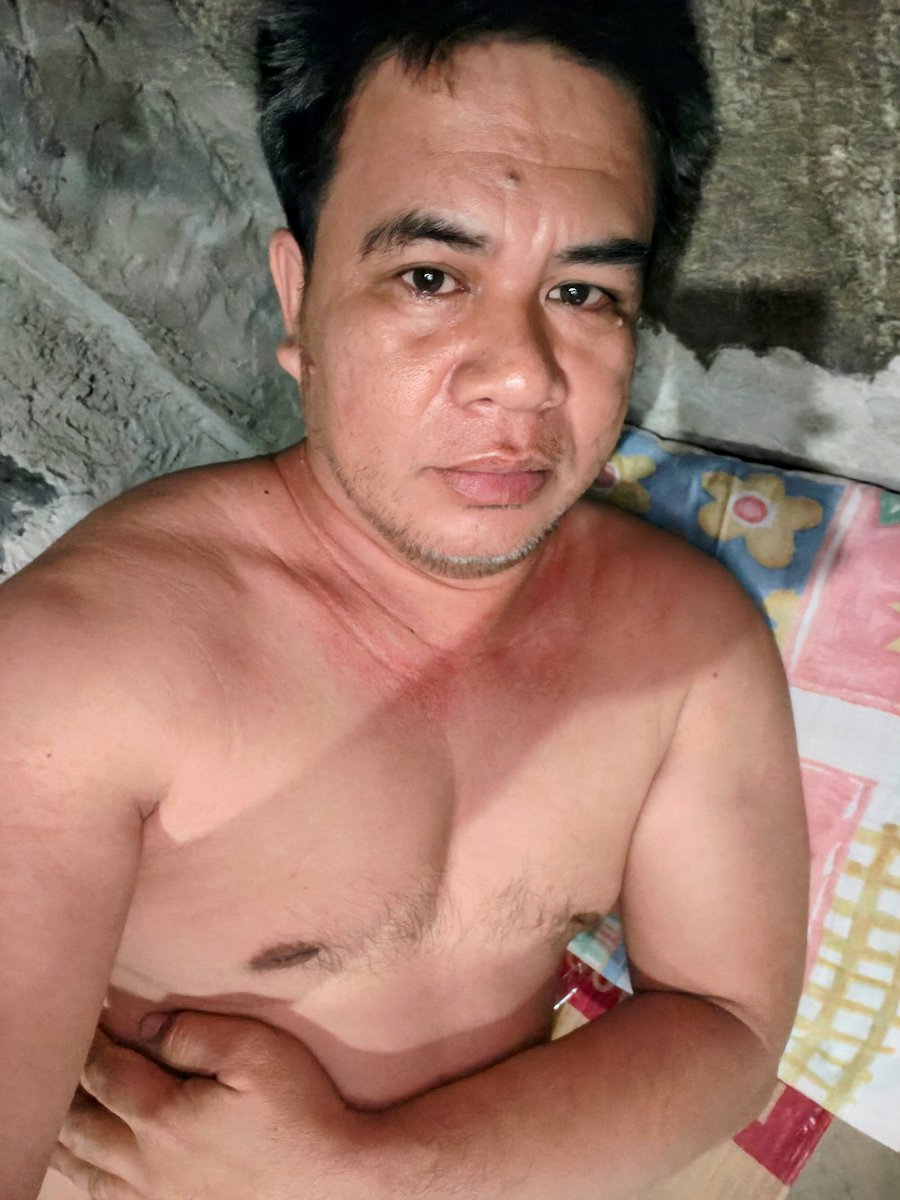 acobx21's tweet photo. @altercation1995 Nag takip pa ng mukha d naman tinakpan ang nunal sa noon hahaha https://t.co/Xk5vdzECw4