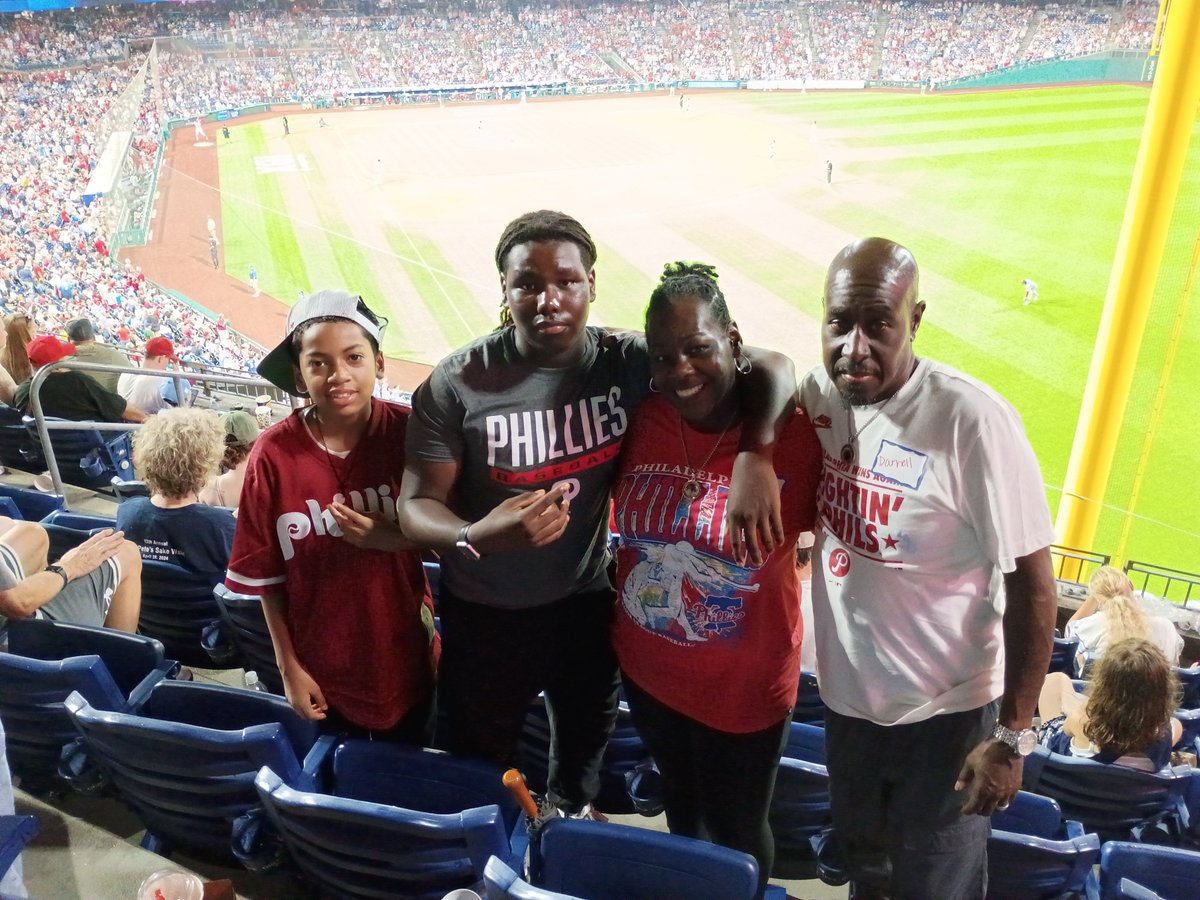DCBolling's tweet photo. Wednesday night at the ballpark #phillies #citizensbankpark #ForPeteSake #fcancer https://t.co/EM45CaZl8Y