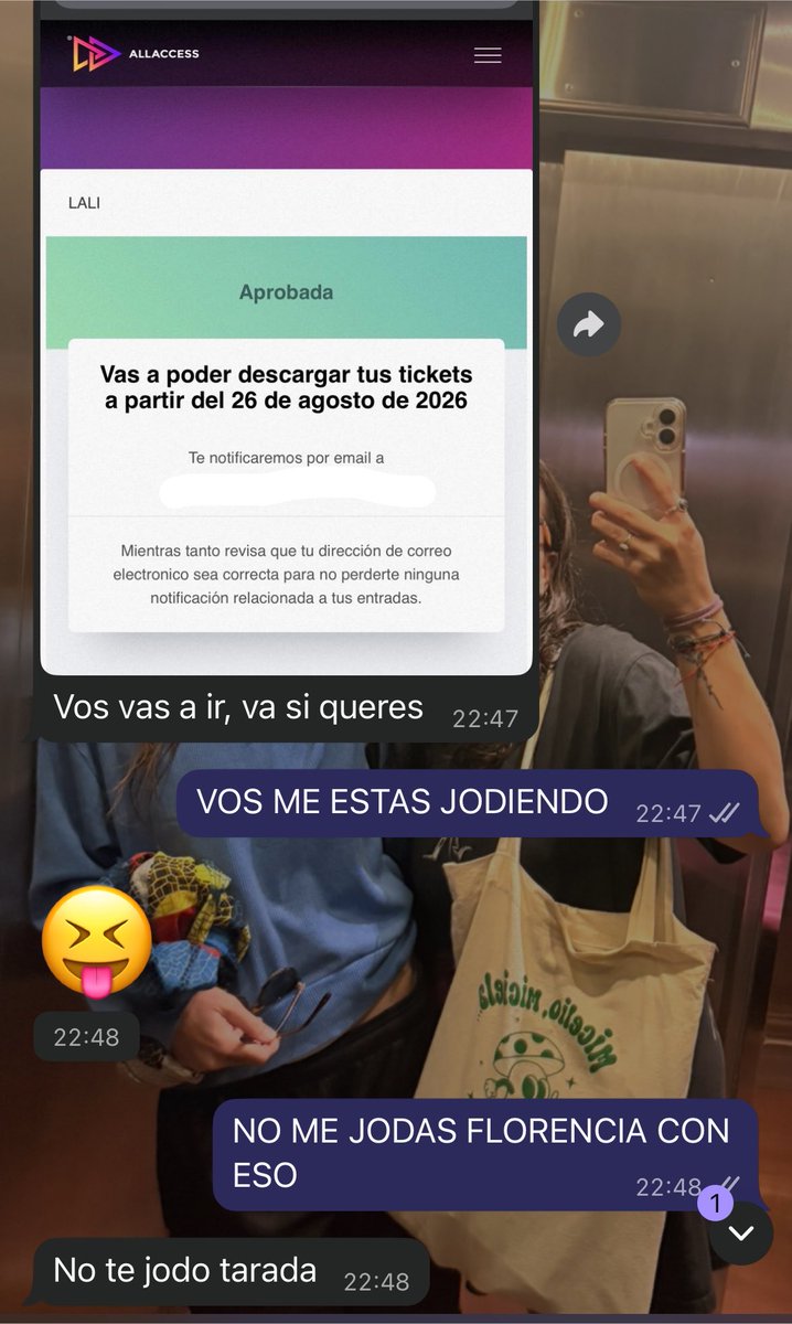 SpinaAgos's tweet photo. VOY A VER A MI POPSTAR FAVORITA EN RIVER, MAMÁ TE AMOOOO
EL MEJOR REGALO DE CUMPLEAÑOS ME HIZO MI HERMANA NO LO PUEDO CREER @lalioficial https://t.co/GdwPz9gMtv
