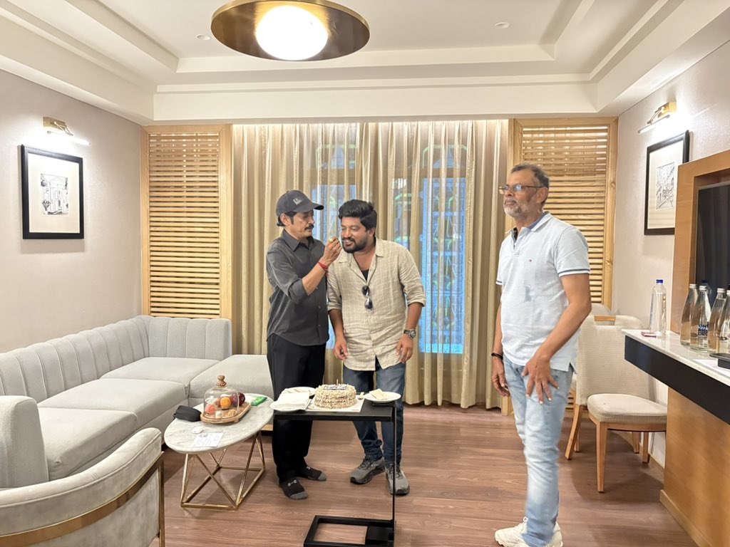 imchanukya's tweet photo. I want to thank each &amp; every one of you personally for your birthday wishes. I’ve seen all your posts &amp; messages &amp; they made me feel so happy. This birthday was truly memorable for me especially because even my family came to spend time with me &amp; I never expected .. https://t.co/BT67mlsXta