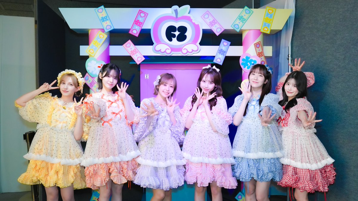 FRUITS_ZIPPER's tweet photo. 🚀 本日から『FRUITS ZIPPER 超☆観測展』🚀

🗓️ 8/6 (木)〜8/18(火)
📍ラフォーレミュージアム原宿

メンバーで遊びに行ってきました‼️
ぜひ皆さんもお越しください🫶
🩷🩵💜❤️💛🧡💚

🎫チケット
https://t.co/3p28myLjoQ

🪐詳細
https://t.co/n4buCCIInv

#FRUITSZIPPER 
#フルーツジッパー #ふるっぱー