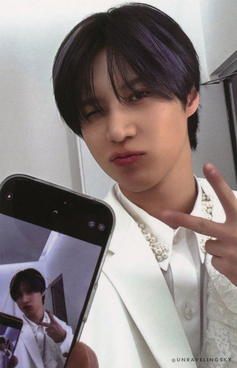 unravelingsky's tweet photo. [HQ SCANS] #SHINee SWVII E.S.S.A.Y. concert photobook Ktown4u special gift photocards

Watermarked below for online use. Non-watermarked for personal use download here: 🔗https://t.co/K5YOWEYvmj

#TAEMIN #태민 #KEY #키 #MINHO #민호 #ONEW #��유 #SHINee #샤이니 https://t.co/WU04eZjYv6