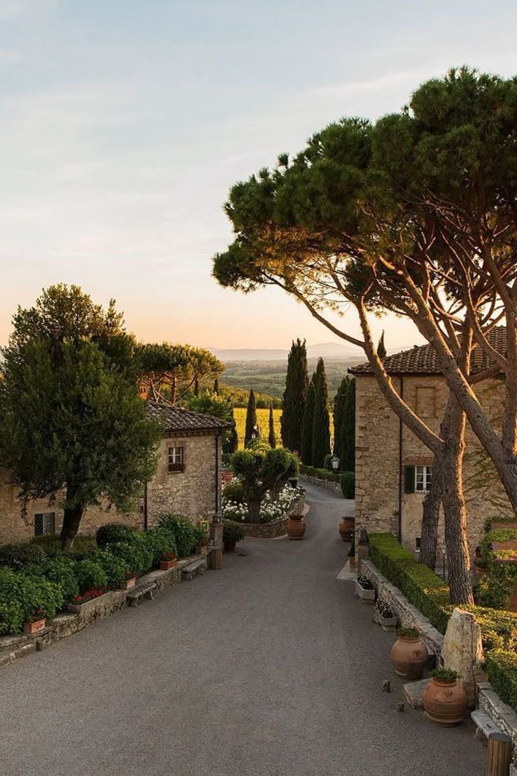 NaturalWorld515's tweet photo. Toskana,italy https://t.co/pnNy8FljBZ