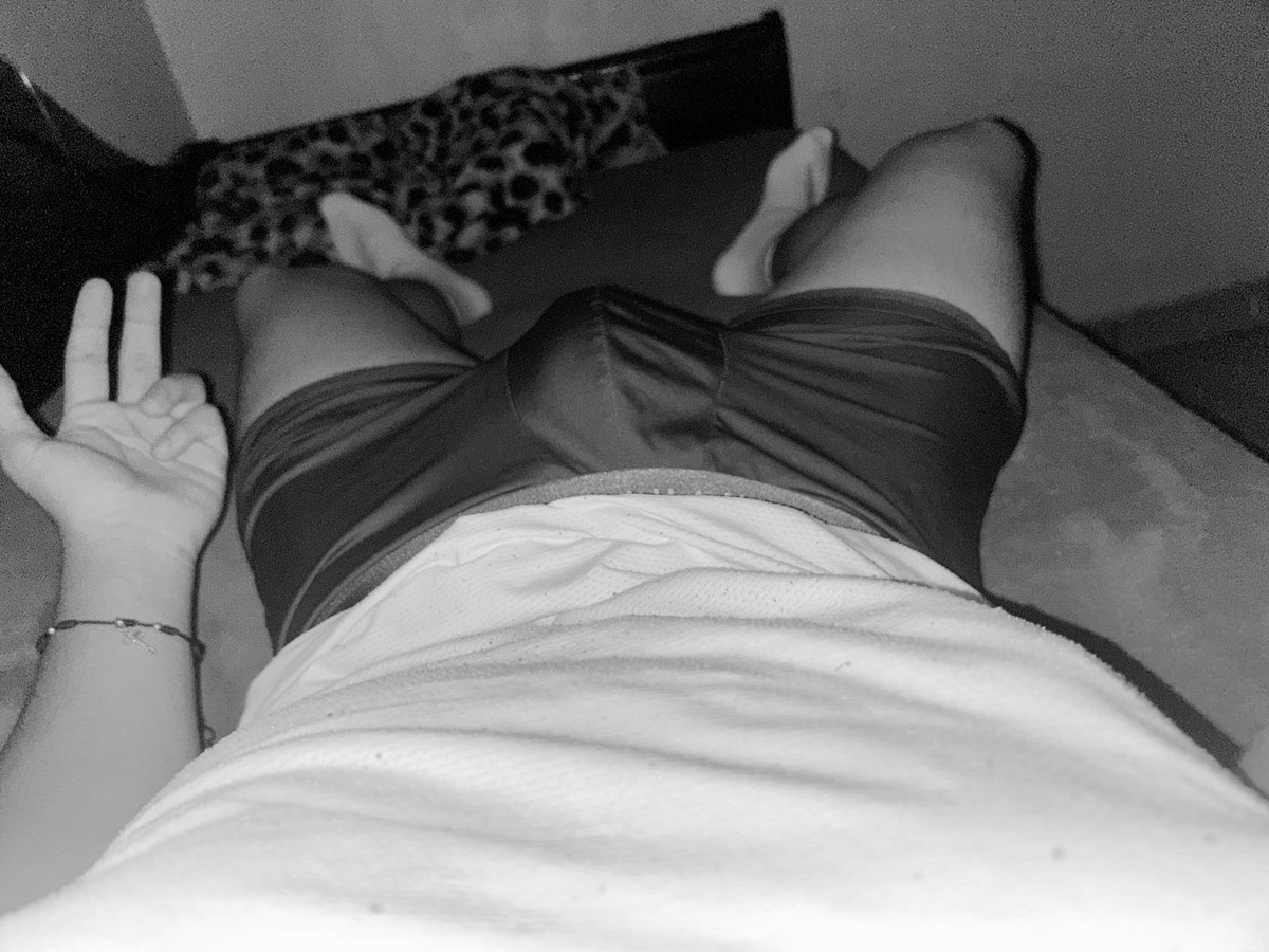 _uknowalva's tweet photo. Quien la quiere?
dm para contenido https://t.co/GkWllvJteB