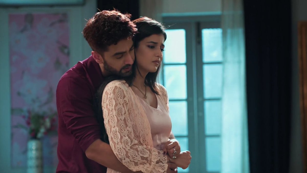 AbhimaanDiaries's tweet photo. Kaise cutely biwi ko mana rha hai ❤️🥹🥹🧿🧿

#AbhiMaan #yrkkh #yrkkh4 https://t.co/Ns1Da2YfUy