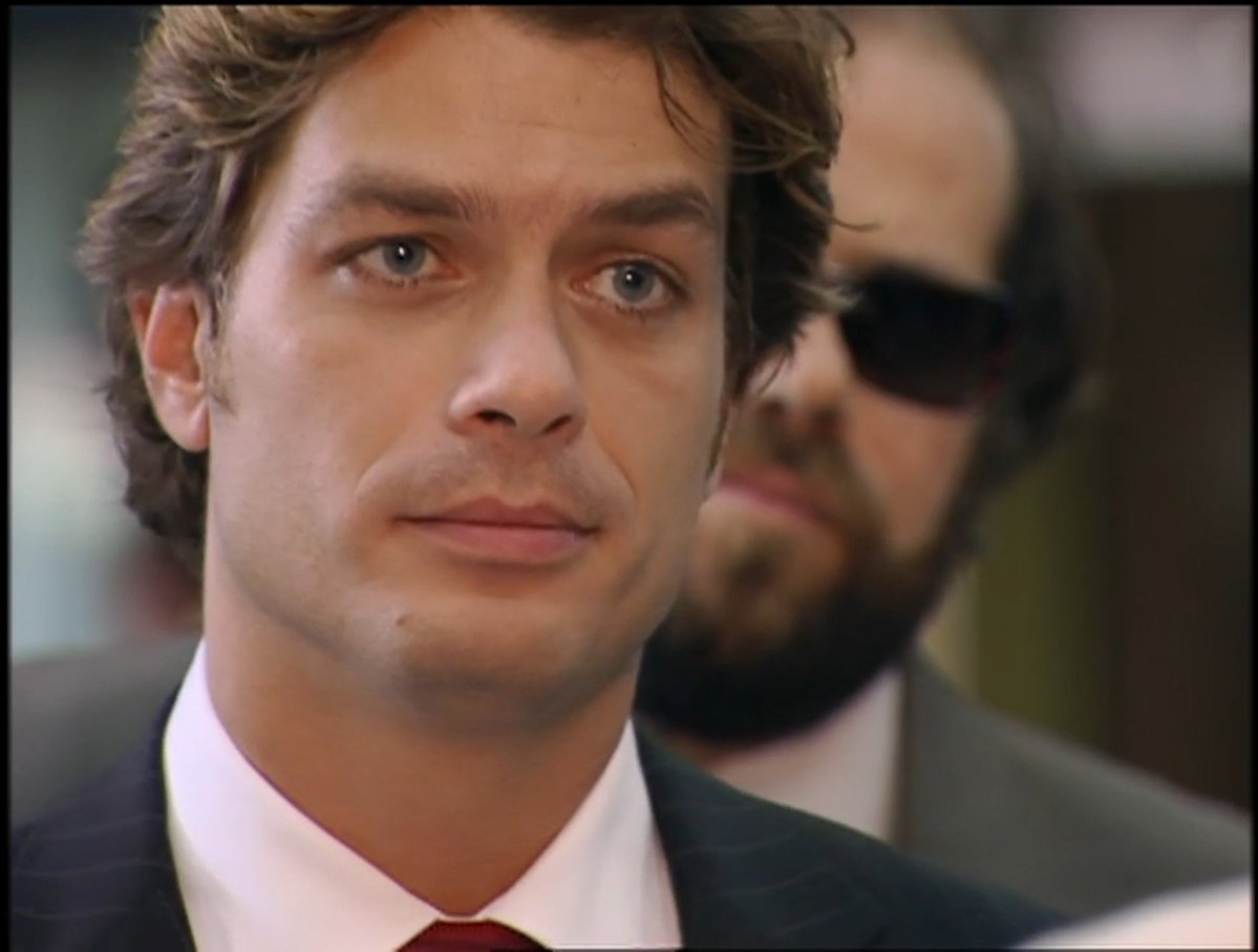 spplaynovelas's tweet photo. #Celebridade 📸🌟
Capítulo 3 da reprise • 05/08/2026
Capítulo 3 - 30 mins originais completos
Previsão de término: janeiro de 2027
Gancho: Fernando avisa a Renato que não pretende dialogar com Lineu. https://t.co/FridhULskh