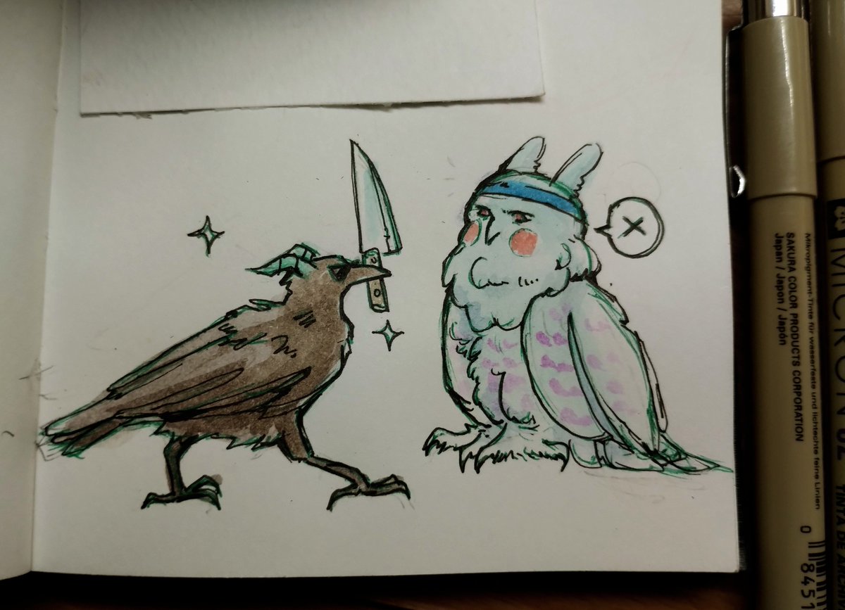ravnnad's tweet photo. Un coldraven a la orden ╰⁠(⁠ ⁠･⁠ ⁠ᗜ⁠ ⁠･⁠ ⁠)
[Ignoramos que las lechuzas no tienen las plumas de la cabeza.... Es que se veía pelón dkkdk] https://t.co/f3lfNvZEEx