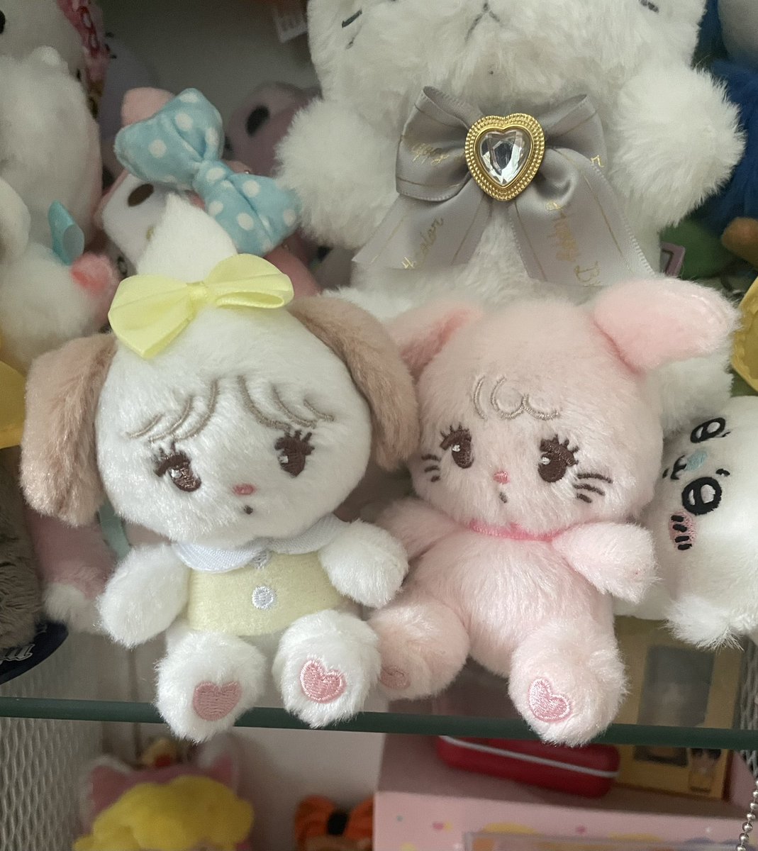 prstr012's tweet photo. 미코 일러스트레이터 인형 가챠 일괄 0.6

같이두면 너무 귀여운 미코 인형입니다!
가챠로 뽑은 정품입니다! 다만 토끼는 톤을 맞추고자 군번줄 교체하고 보관해두어서 기존 군번줄은 없습니다ㅠ 참고해주세요!
#장터 #벼룩 https://t.co/8Wvdi8RD38