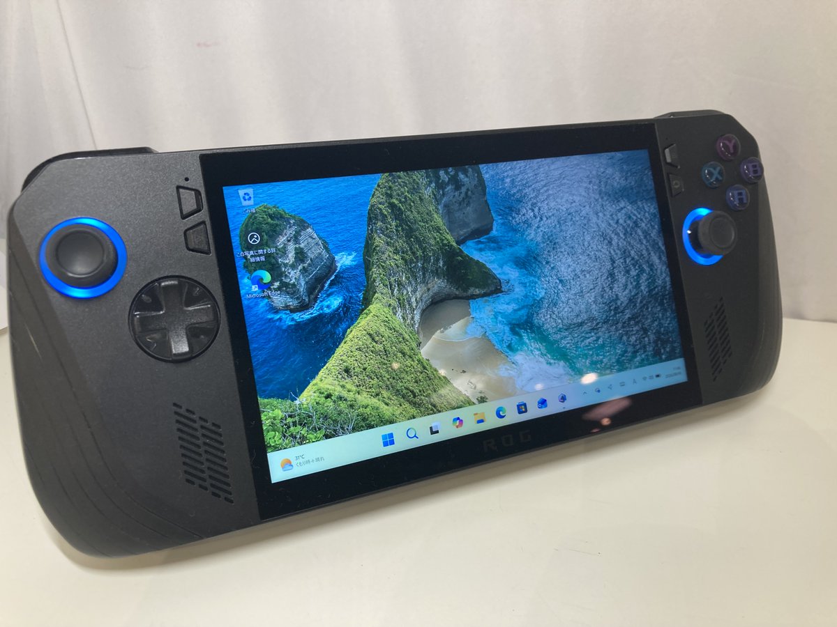 wattmann_eb's tweet photo. ワットマン海老名店です！
【入荷情報♪】
大人気 #ASUS ROG Ally X（RC72LA-Z1TE24G1T）が入荷！
Ryzen Z1 Extreme、メモリ24GB、1TB SSD搭載の最上位モデル
ノートPC、デスクトップPC、ゲーミングPCも強化買取中です！見積もりだけでもご利用ください♪
＃ワットマン　＃海老名　＃買取　#PC https://t.co/zPIM4rexRL