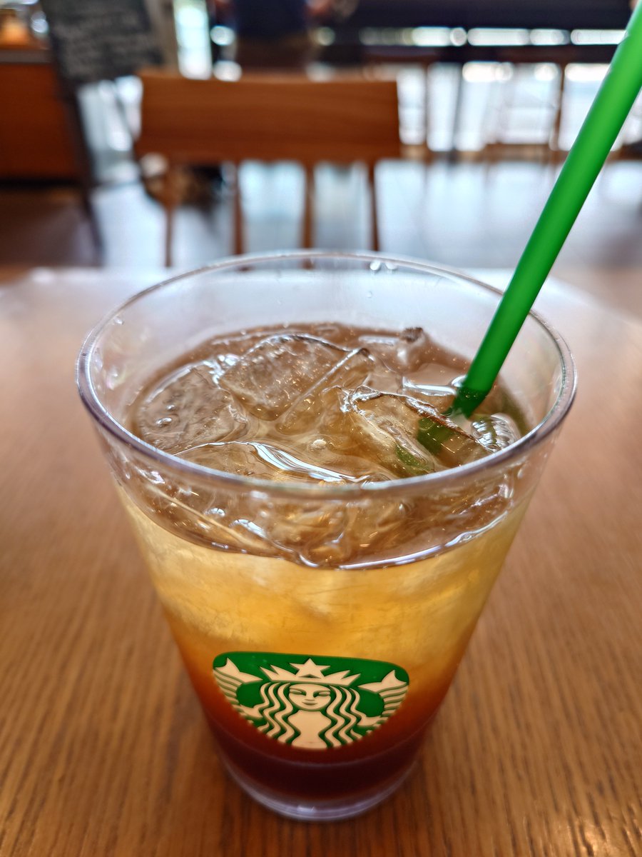 Paserin_8's tweet photo. 毎日イオンモール通い…💦
でも、今日でお終い！
明日は実家へ🚗³₃

今年は父の初盆（新盆）。
東京では新盆(にいぼん)、実家の方では初盆(はつぼん)というけど、初も新盆も読み方は地域によって違うみたい。

私的には初めてのお盆で「はつぼん」がしっくりくるなぁ～

昨日、今日と仕事が入らない♪ https://t.co/KvtNzeqPOj