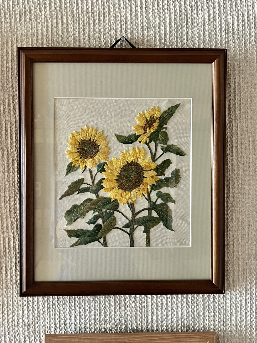 ikerpepp1's tweet photo. 夏ですね🌻
義母の刺繍作品 https://t.co/2heyawMluD