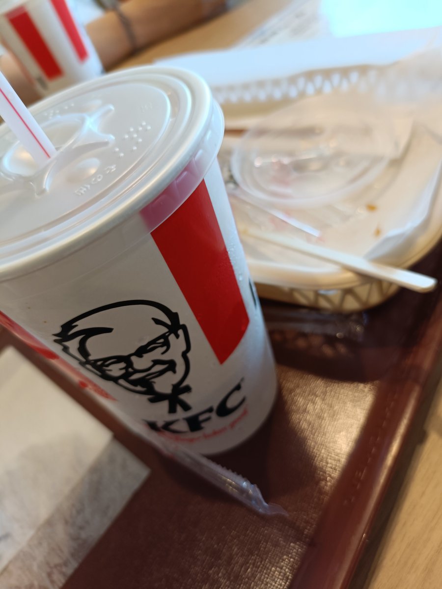 sanacyhh's tweet photo. ＃食べ放題
@KFC_jp https://t.co/FiW7NL26OY