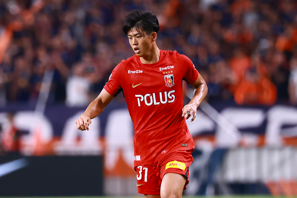 REDSOFFICIAL's tweet photo. このたび、2027年新加入選手として、明治大学の稲垣篤志選手の加入が内定しました。

また、稲垣選手を「2026/27シーズンJFA・Ｊリーグ特別指定選手」として申請し、公益財団法人日本サッカー協会より承認されました。

♦️稲垣 コメント
https://t.co/GqnunSZuTW

#UrawaRedDiamonds #浦和レッズ #urawareds #WeareREDS