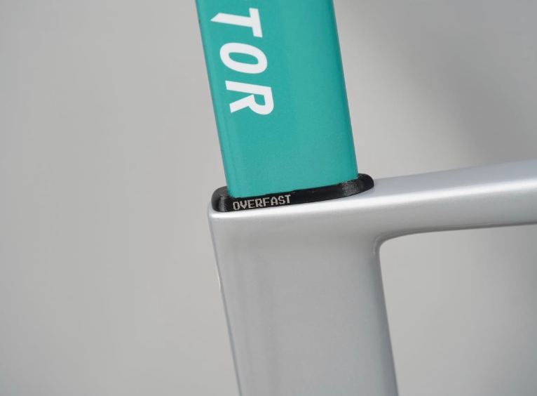 Trisports_Cycle's tweet photo. 【OVERFAST】超ニッチなアイテム入荷です👀
FACTOR ONE用 Seatpost plug

専用設計だからこそのシンデレラフィット✨
重さも実測わずか2ℊと超軽量🪶
愛車の細部までとことんこだわりたいFACTORオーナー様、いかがでしょうか？

https://t.co/atVtIN9db6 https://t.co/QcR3xjzTTc