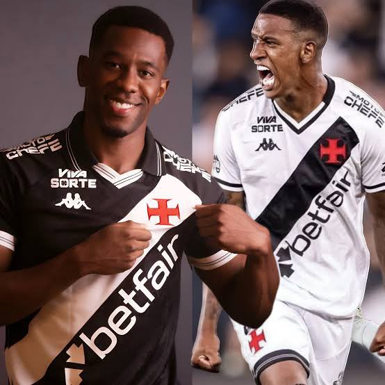Serenocrvg's tweet photo. Senhoras e senhores, ELES VOLTARAM A JOGAR BOLA !!!! 

Partida absurda de Cuesta e Robert Renan. https://t.co/oCez3gLcFd